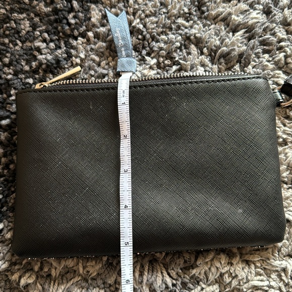 Glitter wristlet - Picture 5 of 6